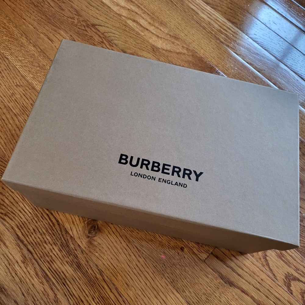 Burberry Women's Plaid Slide Slippers - Black and Tan - Picture 9 of 11